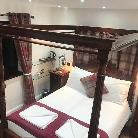 Hot Tub Hide Away Near Alton Towers Staffordshire Hotell Cheddleton Exteriör bild