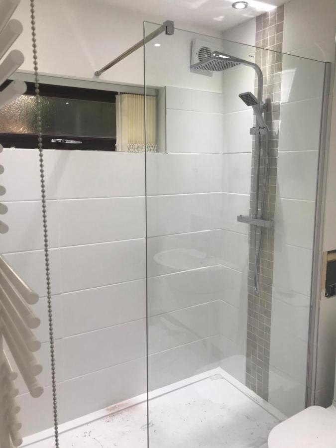 Hot Tub Hide Away Near Alton Towers Staffordshire Hotell Cheddleton Exteriör bild