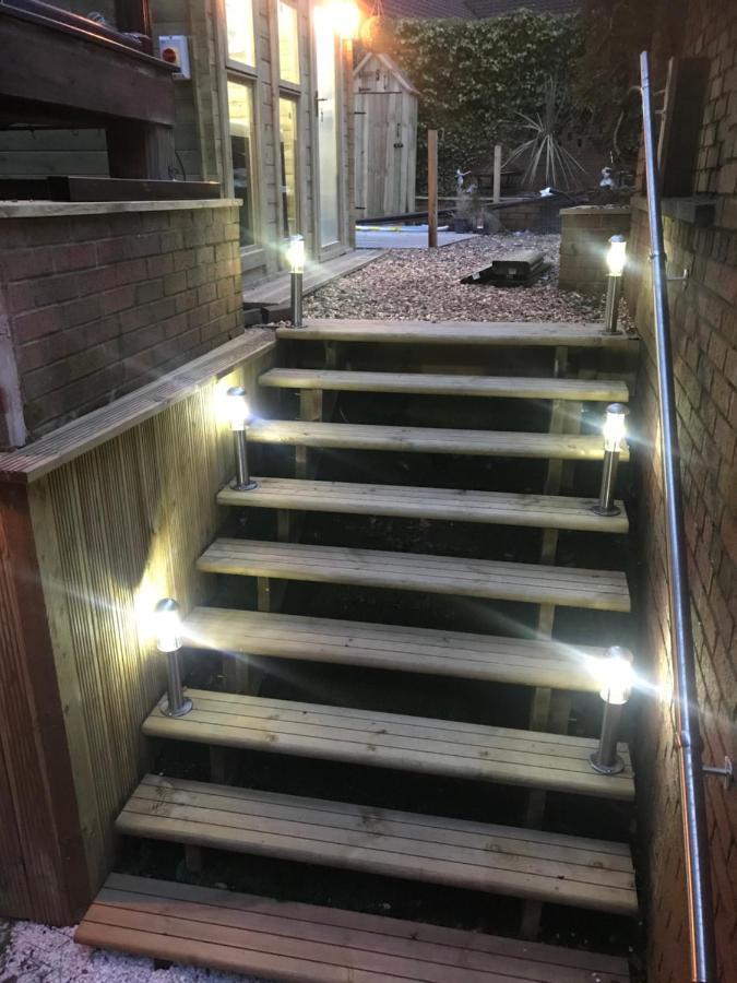 Hot Tub Hide Away Near Alton Towers Staffordshire Hotell Cheddleton Exteriör bild
